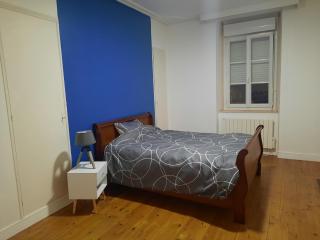 Maison centre Connerré - Proche 24h - 11 pers - 4 chambres - Connerré - 5