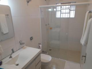 Casa com alojamento, para até 18 pessoas - Itu - 4