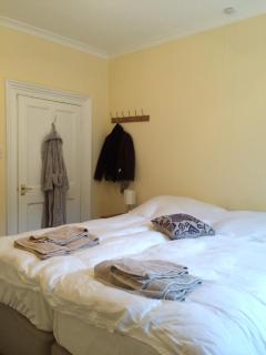 Holyrood Apartments - 8