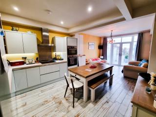 39 St Marys Walk - Scarborough - 8