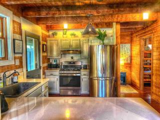Smoky Mountains FamiLee Cabin in Wears Valley 2/2 - Sevierville - 2