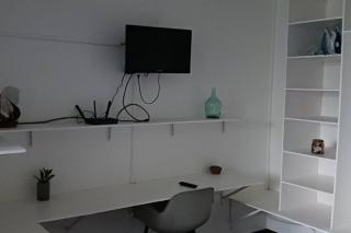 Grand studio Climatisé avec Haut débit et TV TNT - Fort-de-France - 2