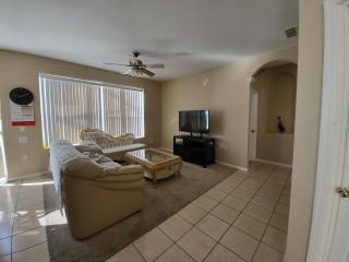 Quiet Private Bedroom1032with bathroom Close to Disney10mins - Kissimmee - 4