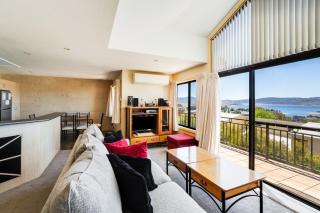 Dromaius 5 - 3BR Townhouse l Lake Views l Spa Bath l WiFi l BBQ - Jindabyne - 8
