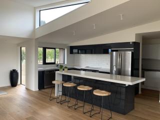 Wanaka Home with Mountain Views - Wanaka - 5