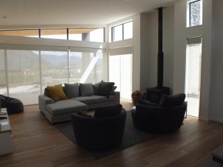Wanaka Home with Mountain Views - Wanaka - 4
