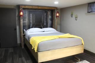 The Silver Mine Downtown SLC Free Laundry Gigabit Wi-Fi - 7