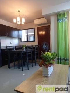 Fully Furnished 3 Bedroom House + Public Pool + Wi-Fi + Air conditioning - Mandaue - 8