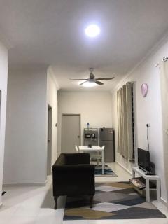 Homestay Taman Tiara Paka Bedroom-3 Aircond-3 Unify-Netflix Coway 8-Person - 8