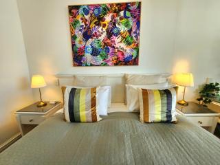 Deluxe Private Apartment and Studio - Ocean Views - 9