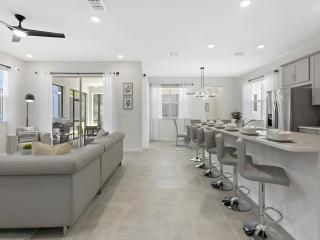 Opulence Modern 6BR Villa Near Disney Pool Gated - 7