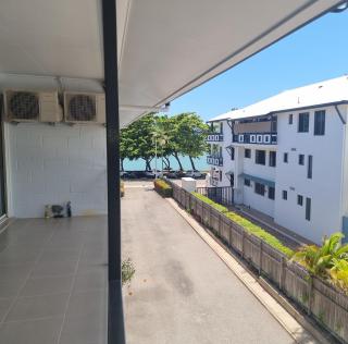 Residential two-bedroom unit on The Strand, self-check in, Wi-fi - Townsville - 6