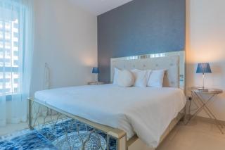 Bella Vista - 29 Boulevard Downtown - 2BR - Partial Fountain View - 2