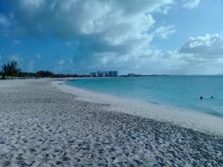 Apartment near Grace Bay Beach - 0