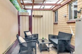 Heart of Henley - A Homey Hideaway by the Beach - Adelaide - 5