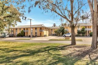 Heart of Henley - A Homey Hideaway by the Beach - Adelaide - 4