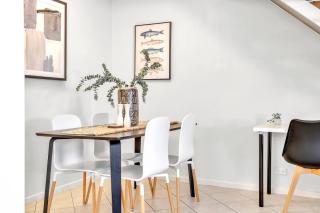 Heart of Henley - A Homey Hideaway by the Beach - Adelaide - 2