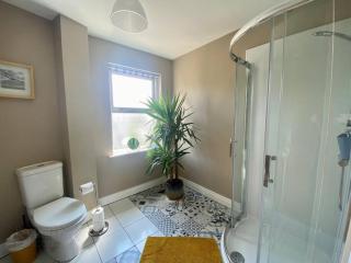 Ballycastle Modern Town House - Ballycastle - 2