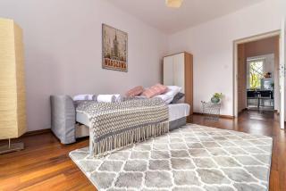 Cozy Apartment with Balcony - Palace of Culture by Rent Like Home - Varsóvia - 2