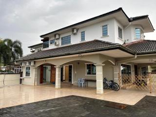 The Tent HomestayBig Outdoor, Free Bikes, 1min ride to Lake Garden - Taiping - 1