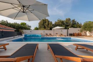 CAMP MRKVA MOBILE HOMES with POOL - Sukošan - 4