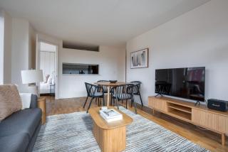 UES 2br w elevator doorman nr transportation NYC-1297 - 9