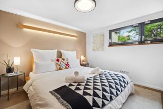 Studio! King Size Bett Autobahn Parkplatz - 6