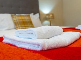 Pass the Keys Newly Renovated 2 Bedroom Town Centre Apartment - Ulverston - 5