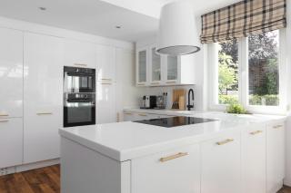 5 rooms villa with pool and fireplace - - 4