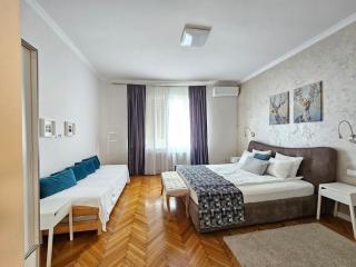 Urban Downtown Apartment - Belgrad - 1