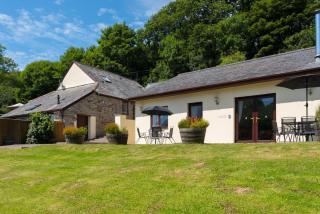 Lake view Cottage at Lower Aylescott - West Down - 2