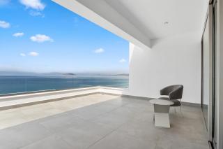 Villa Artemis - New Magnificent Beachfront Villa with Infinity Pool! - Kranídion - 3