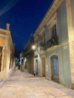 APARTAMENTO EXCLUSIVO EN EL CASCO HISTORICO - Almería - 2