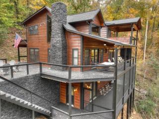 High Camp Retreat w Mtn View Hot Tub Pool Table - Blue Ridge - 9