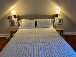 The Trinity Cottage in Manayunk, Walk to Main Street and Train - Philadelphia - 6