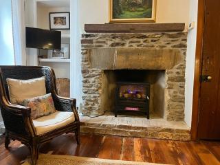 The Trinity Cottage in Manayunk, Walk to Main Street and Train - Philadelphia - 5
