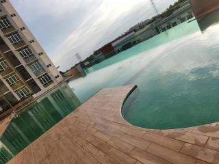 Mahkota Valley Suite Fajar #TV Box With Netflix - Kuantan - 8