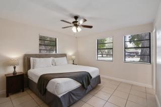 3 bedroom House with Renovated kitchen and bath! - Cocoa - 9