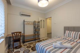 In the Centre of Taksim and Galataport 3 Bedrooms in Apartment - 5