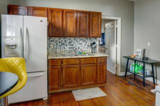 about 2 Mi to French Quarter Pet-Friendly NOLA Home - New Orleans - 8
