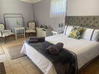Shades of grey - Oudtshoorn - 2