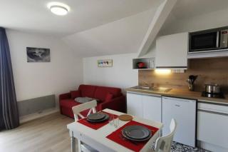 Studio 2 pers avec accès piscine et sauna - Les Déserts - 7