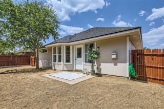 Stylish Home in Leander with pool table - Leander - 9