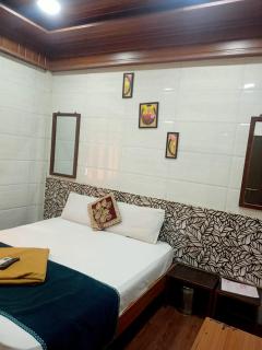 Hotel Geetanjali St Bus Stand Panvel - 9