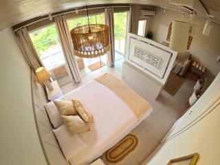 Lasuiza Suites - San Bernardino - 4