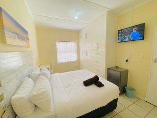 Comfort Home Guest House - East London - 3