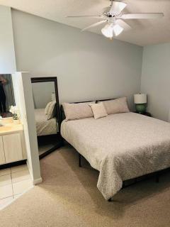 Private Retreat Under Oak Canopy - 7