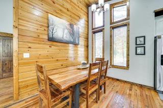Broken Bow Family Cabin with Fireplace and Hot Tub! - Broken Bow - 1
