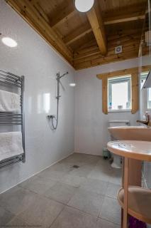 Teal Lodge - Nordic Log Cabin with private hot tub - Selby - 5