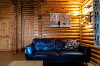 Teal Lodge - Nordic Log Cabin with private hot tub - Selby - 2